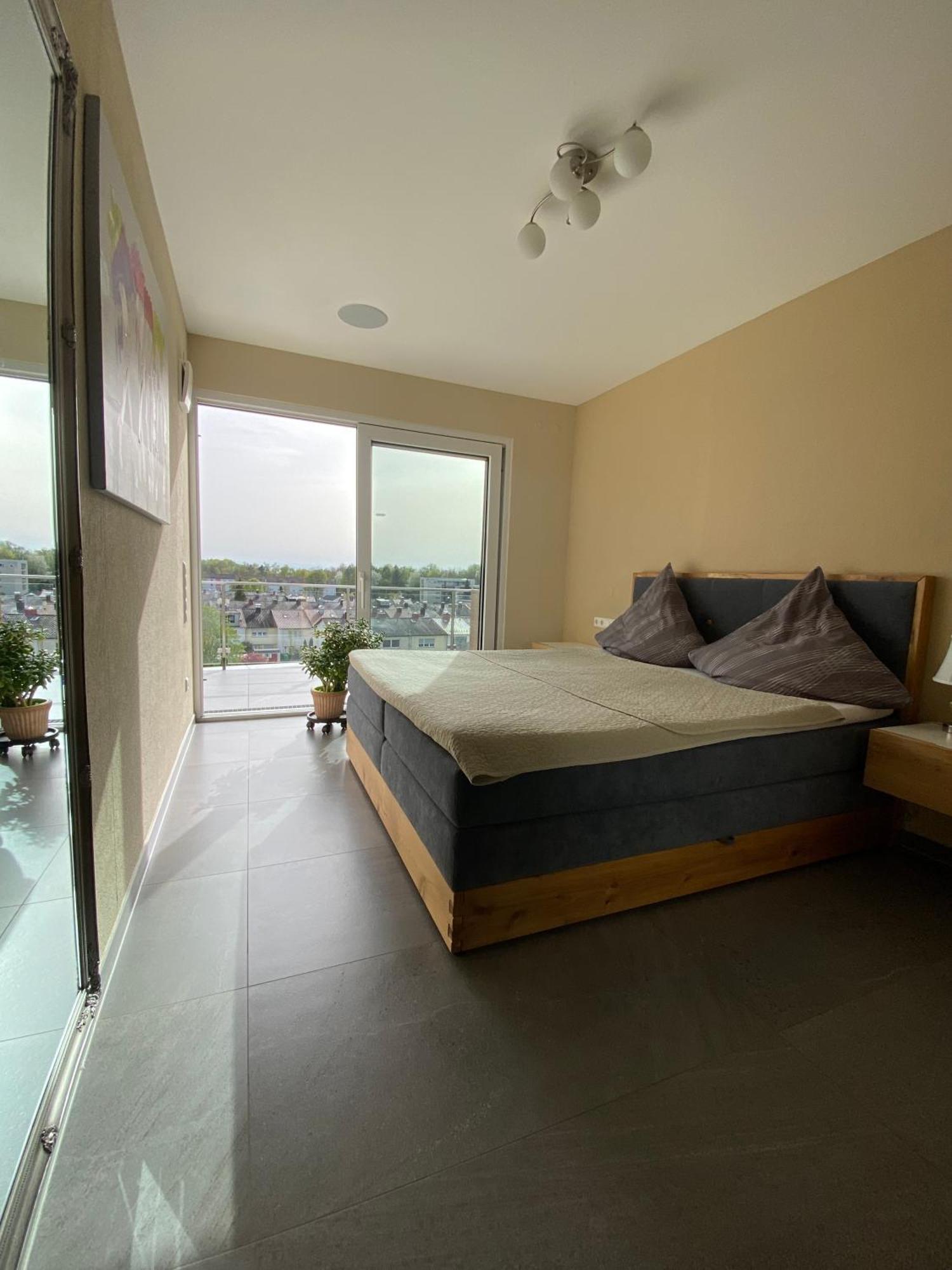 Penthouse Apartment Mit Alpenblick Friedrichshafen Exteriér fotografie