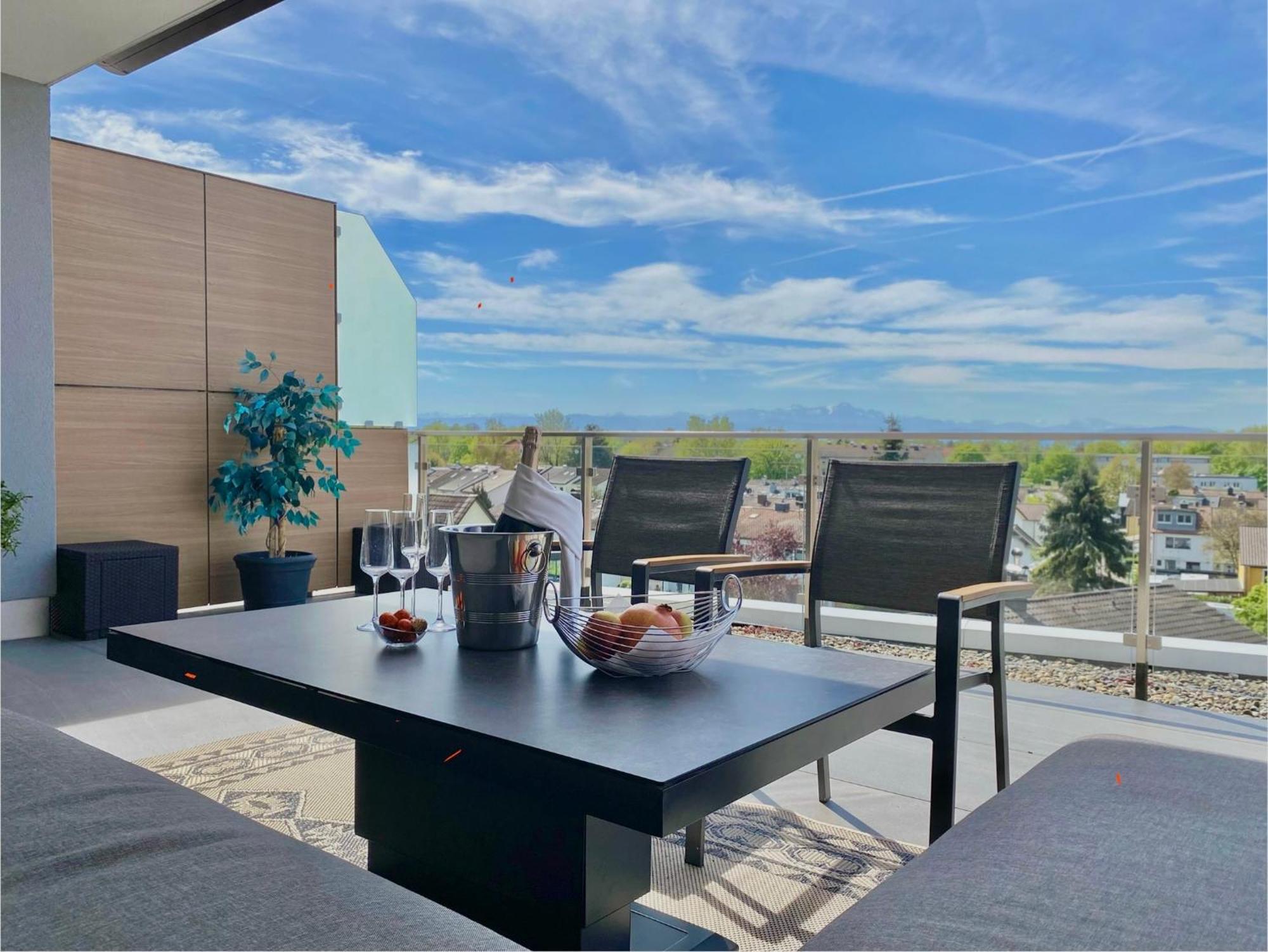 Penthouse Apartment Mit Alpenblick Friedrichshafen Exteriér fotografie