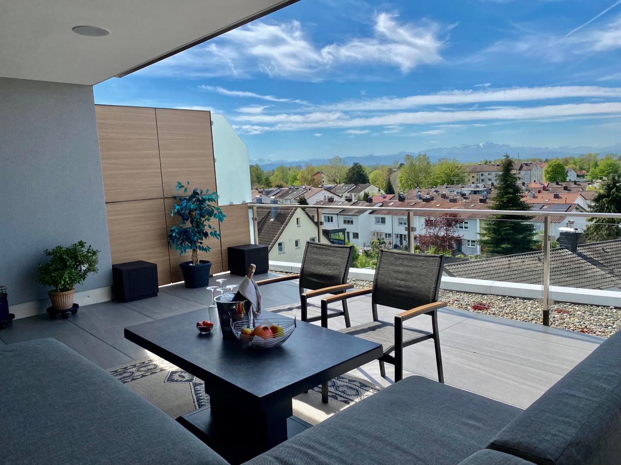 Penthouse Apartment Mit Alpenblick Friedrichshafen Exteriér fotografie