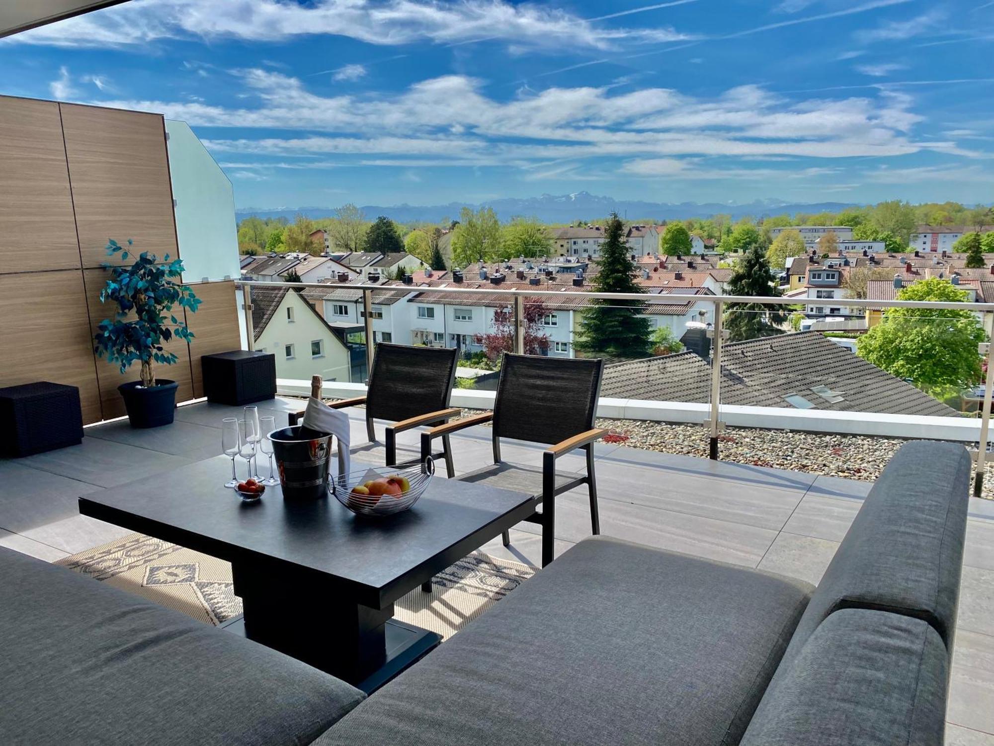 Penthouse Apartment Mit Alpenblick Friedrichshafen Exteriér fotografie